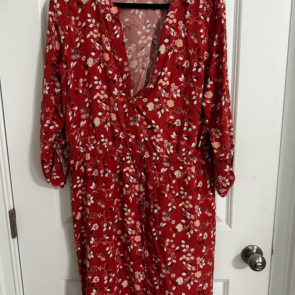 ❤️❤️ 4 for 25$ ❤️❤️ LOFT Outlet-Floral Dress.  Tie Waist